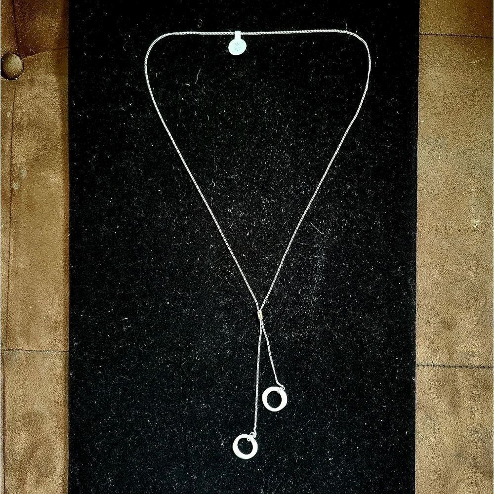 Silver tone fine chain adjustable lariat